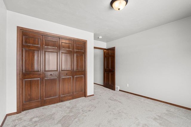 1728 BALLINAMORE PLACE, De Pere, WI 54115