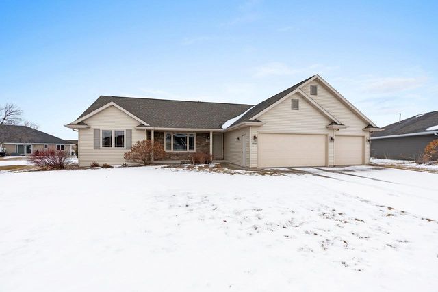 1728 BALLINAMORE PLACE, De Pere, WI 54115