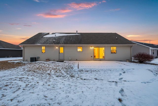 1728 BALLINAMORE PLACE, De Pere, WI 54115