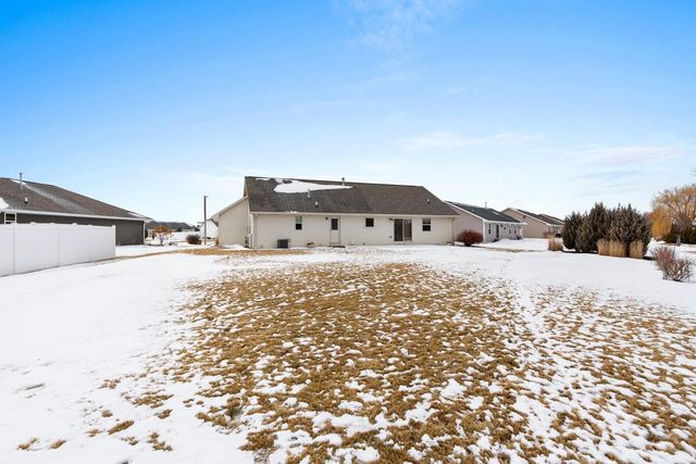 1728 BALLINAMORE PLACE, De Pere, WI 54115