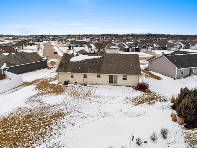 1728 BALLINAMORE PLACE, De Pere, WI 54115