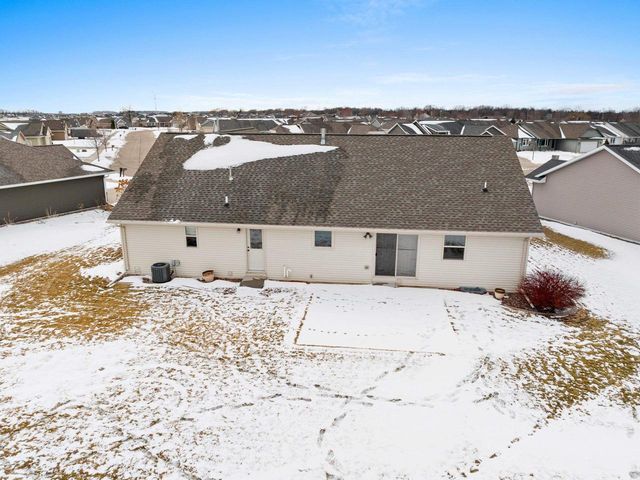 1728 BALLINAMORE PLACE, De Pere, WI 54115