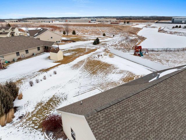 1728 BALLINAMORE PLACE, De Pere, WI 54115