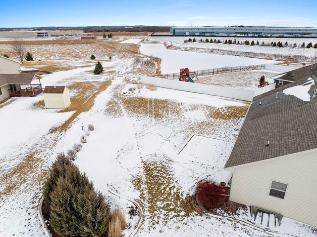 1728 BALLINAMORE PLACE, De Pere, WI 54115