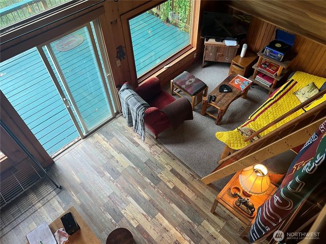 41 N Diamondhead Drive, Lilliwaup, WA 98555