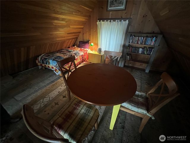 41 N Diamondhead Drive, Lilliwaup, WA 98555
