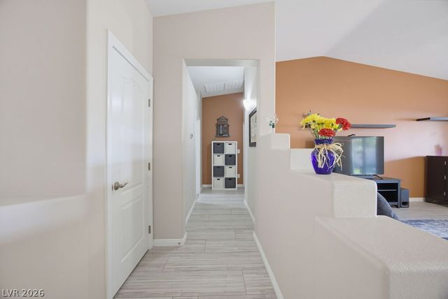 7929 Beaver Mountain Avenue, Las Vegas, NV 89131