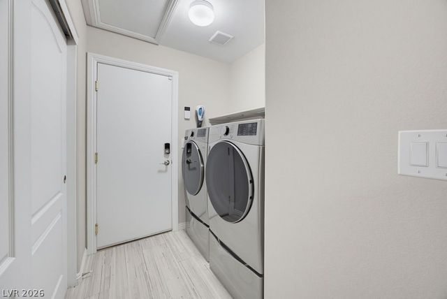 7929 Beaver Mountain Avenue, Las Vegas, NV 89131
