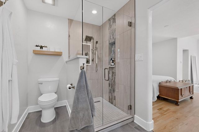 328 Fontana Place NE, Albuquerque, NM 87108