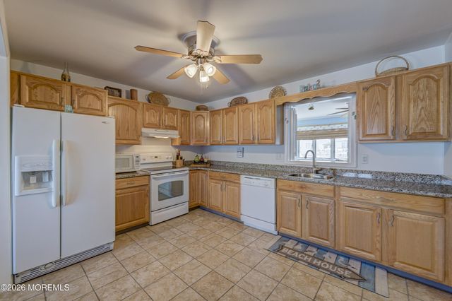1005 Painter Pt Point, Lanoka Harbor, NJ 08734