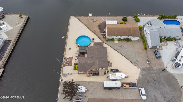 1005 Painter Pt Point, Lanoka Harbor, NJ 08734