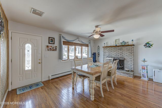 1005 Painter Pt Point, Lanoka Harbor, NJ 08734