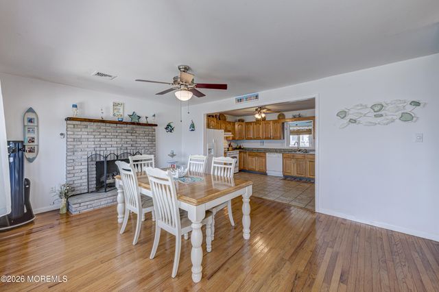 1005 Painter Pt Point, Lanoka Harbor, NJ 08734