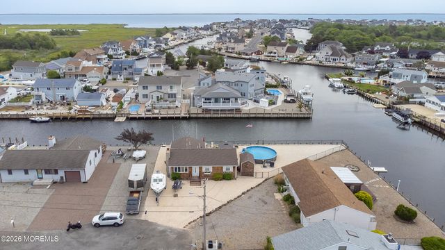 1005 Painter Pt Point, Lanoka Harbor, NJ 08734