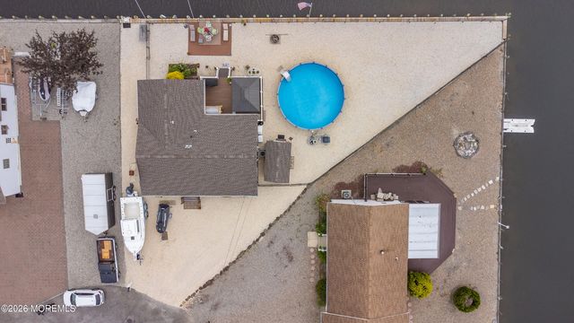 1005 Painter Pt Point, Lanoka Harbor, NJ 08734