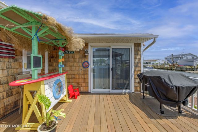 1005 Painter Pt Point, Lanoka Harbor, NJ 08734
