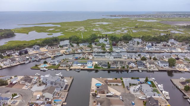 1005 Painter Pt Point, Lanoka Harbor, NJ 08734