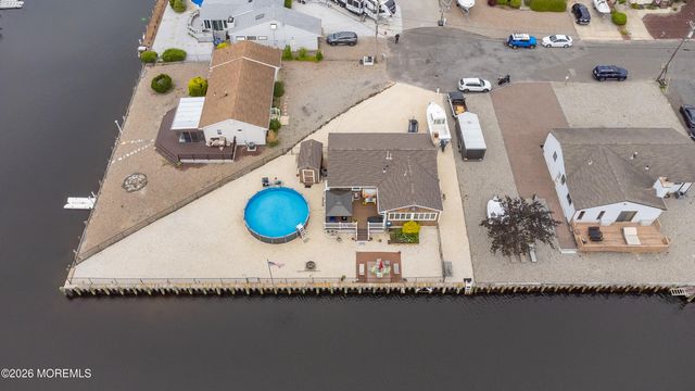 1005 Painter Pt Point, Lanoka Harbor, NJ 08734