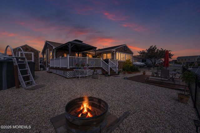 1005 Painter Pt Point, Lanoka Harbor, NJ 08734