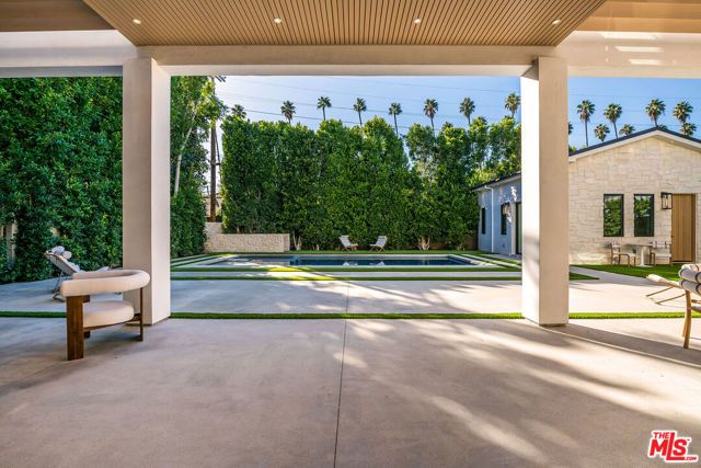 4425 Atoll Avenue, Sherman Oaks, CA 91423