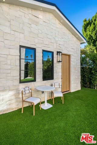 4425 Atoll Avenue, Sherman Oaks, CA 91423