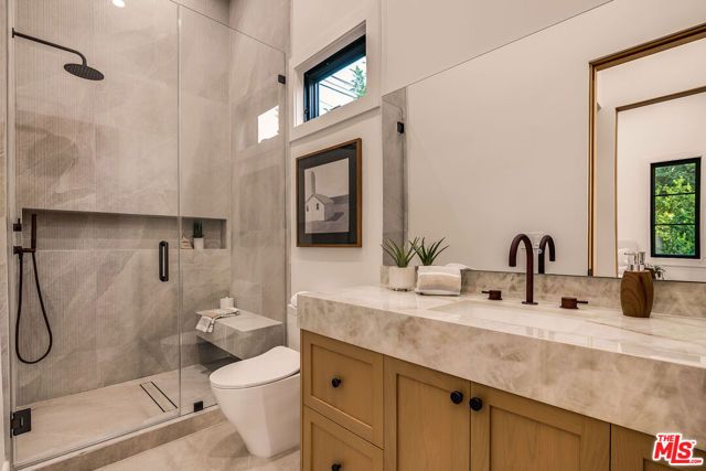 4425 Atoll Avenue, Sherman Oaks, CA 91423