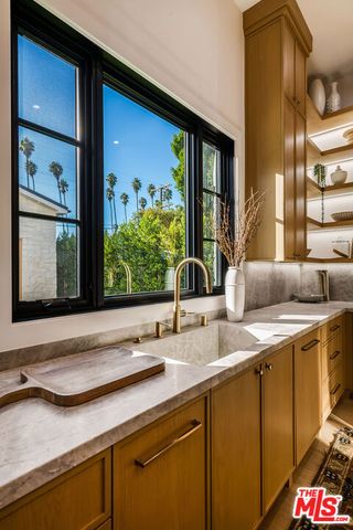 4425 Atoll Avenue, Sherman Oaks, CA 91423