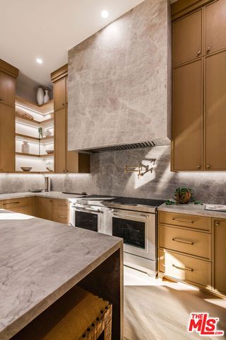 4425 Atoll Avenue, Sherman Oaks, CA 91423