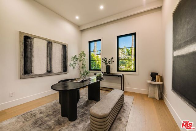 4425 Atoll Avenue, Sherman Oaks, CA 91423