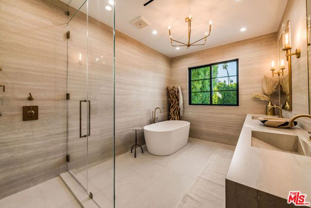 4425 Atoll Avenue, Sherman Oaks, CA 91423