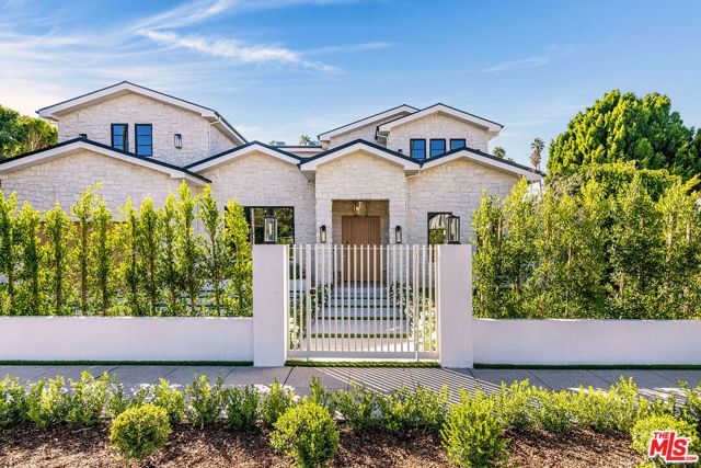 4425 Atoll Avenue, Sherman Oaks, CA 91423