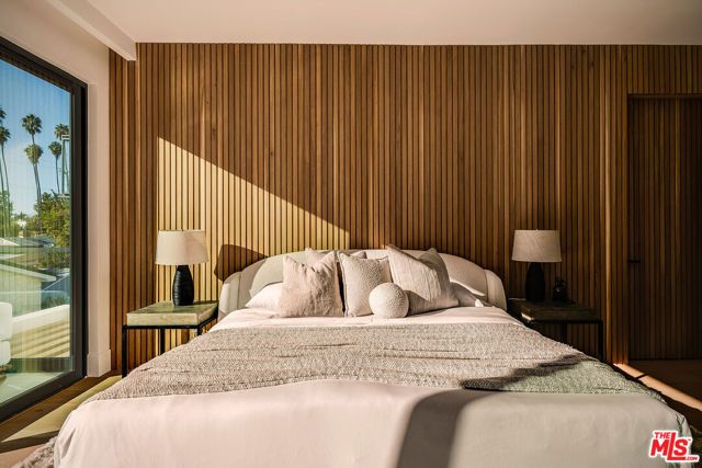 4425 Atoll Avenue, Sherman Oaks, CA 91423