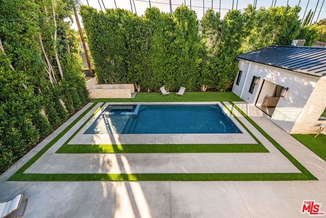 4425 Atoll Avenue, Sherman Oaks, CA 91423