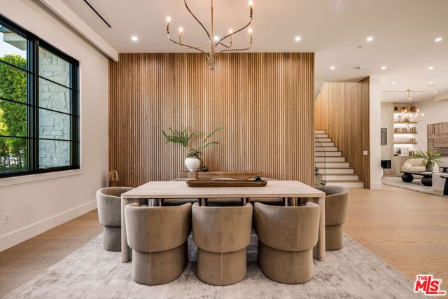 4425 Atoll Avenue, Sherman Oaks, CA 91423