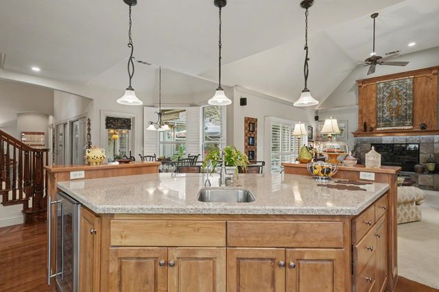 1380 Knolls Dr, Copperopolis, CA 95228