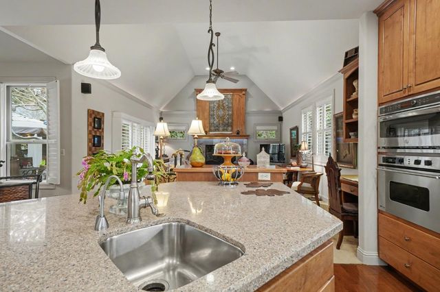 1380 Knolls Dr, Copperopolis, CA 95228