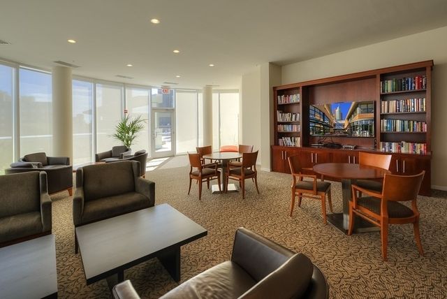 807 DAVIS Street 1308, Evanston, IL 60201