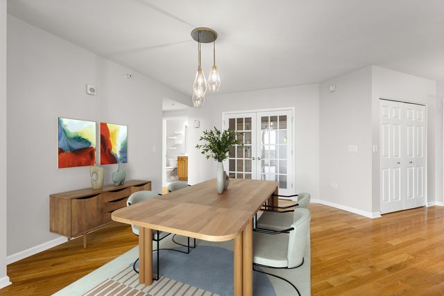 807 DAVIS Street 1308, Evanston, IL 60201