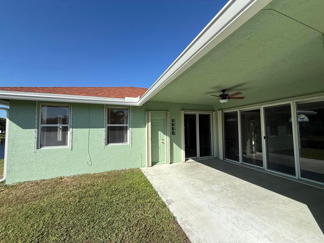 1168 Hatteras Circle, Greenacres, FL 33413