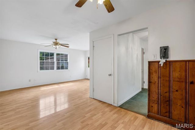 425 Bush Drive, Ballwin, MO 63021