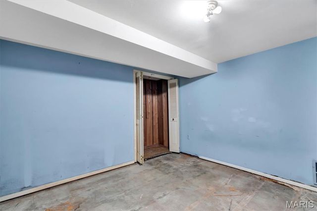 425 Bush Drive, Ballwin, MO 63021