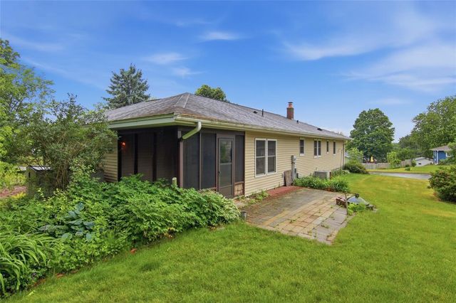1218 Raedel Road, Eau Claire, WI 54703
