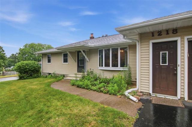 1218 Raedel Road, Eau Claire, WI 54703