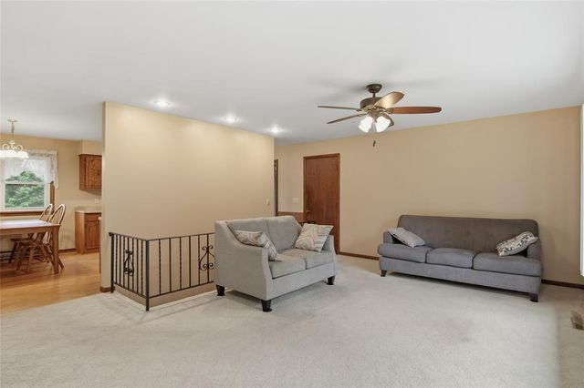 1218 Raedel Road, Eau Claire, WI 54703
