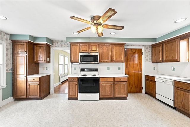 357 Old River Road, Lincoln, RI 02838