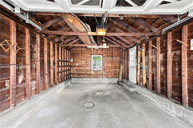 357 Old River Road, Lincoln, RI 02838