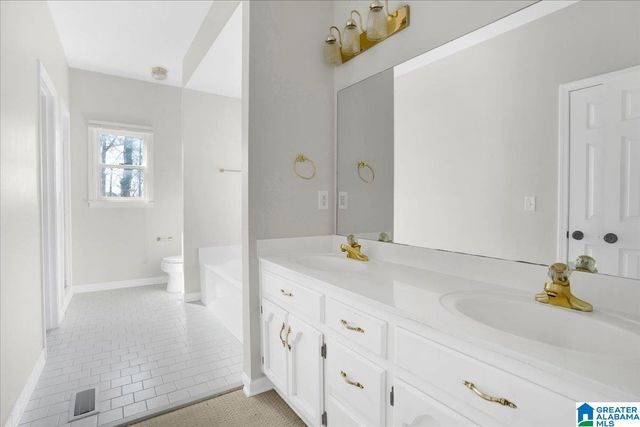 4540 EAGLE POINT DRIVE, Birmingham, AL 35242