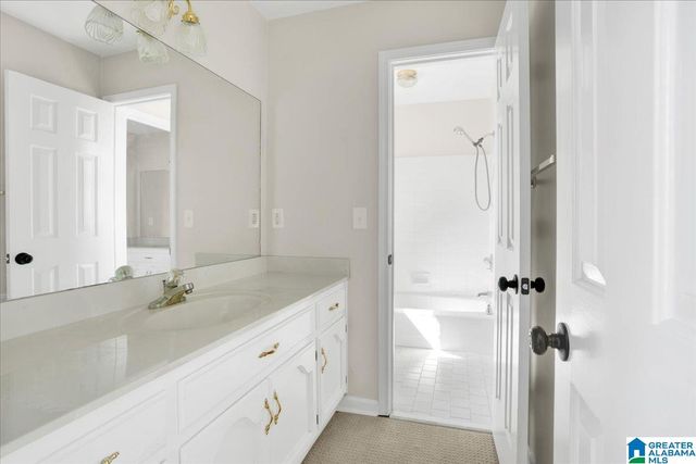 4540 EAGLE POINT DRIVE, Birmingham, AL 35242