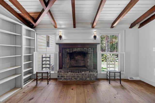 104 Willis Lane, Summerville, SC 29483