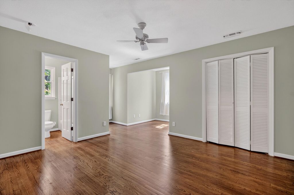 Image 29 of property listing at 104 Willis Lane, Summerville, SC 29483
